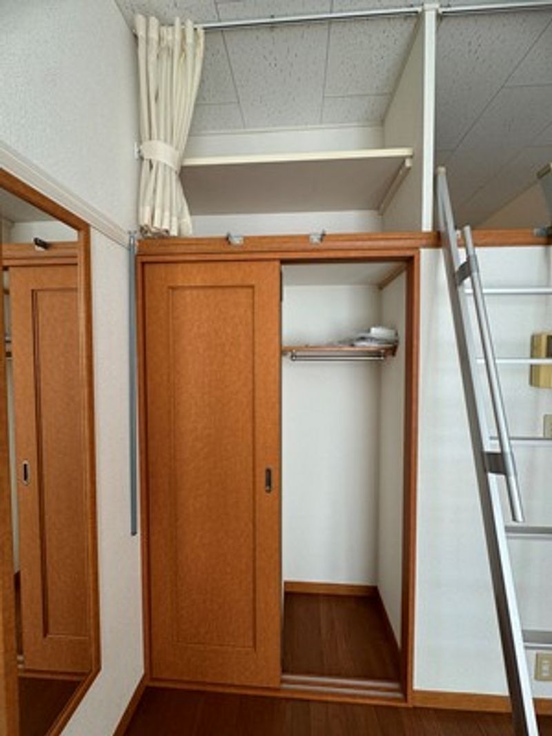 レオパレスストーンリバー 収納