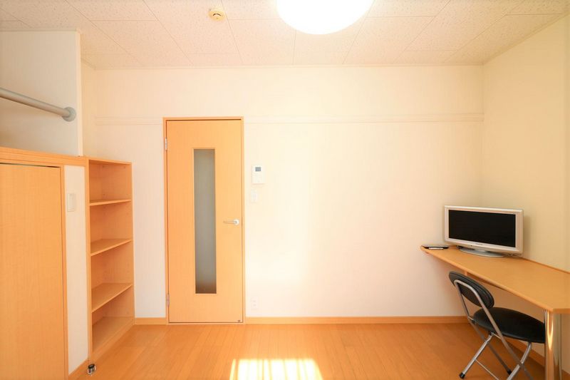 leopalace Mibu Rokkaku Living room