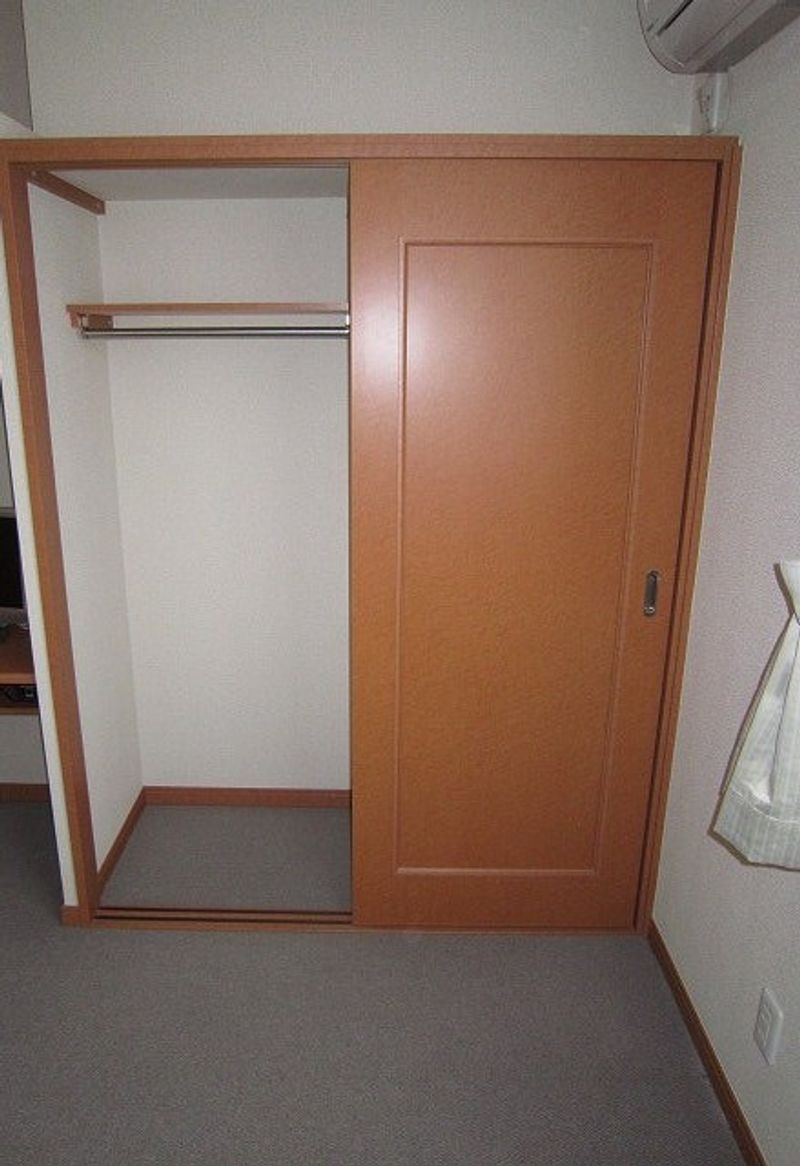 レオパレスサンシャインＭ 収納