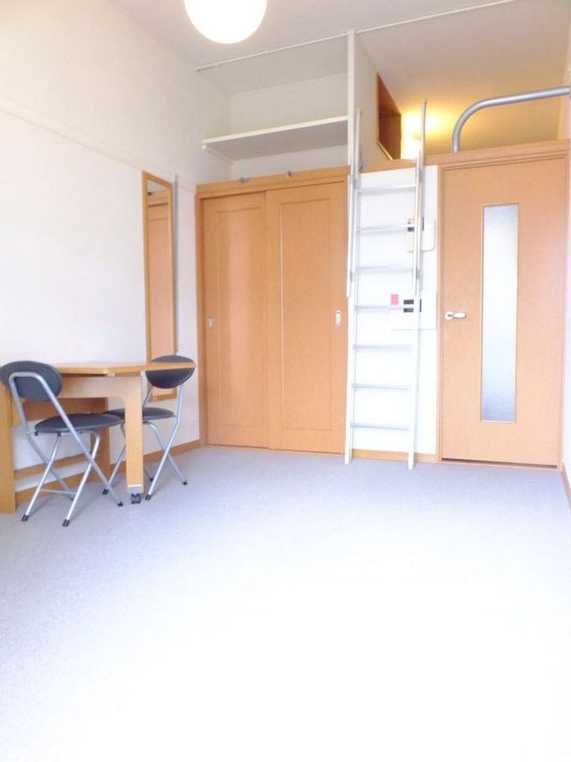 leopalace Violet Bedroom