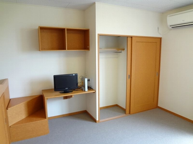 レオパレスクボタ 収納