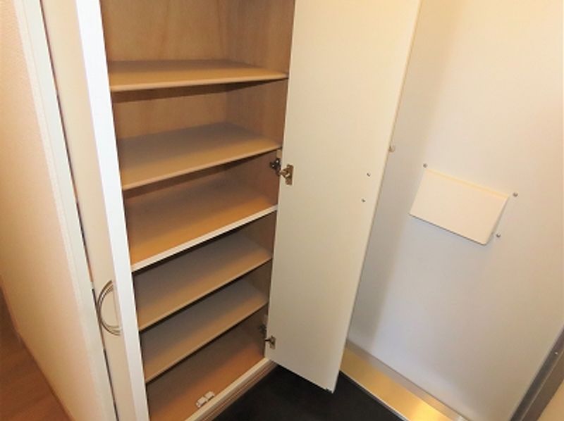 leopalace Hiiragi Entrance