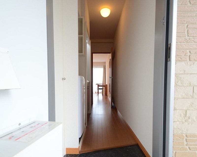 レオパレス紺屋町 玄関