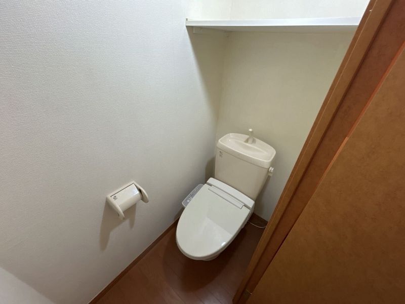 leopalace GOLD LEO II Toilet