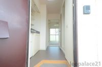 レオパレス白山町 玄関