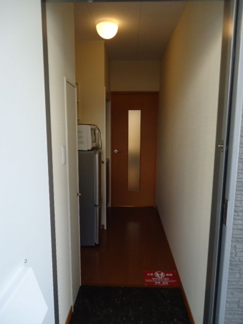 レオパレスブラッサム木津 玄関
