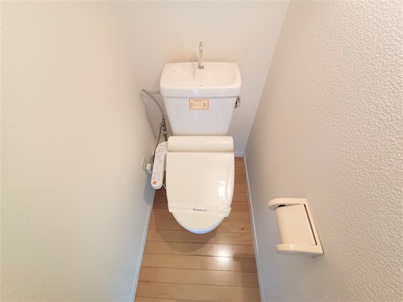 レオパレスＦＵＫＯＮＯ弐番館 トイレ