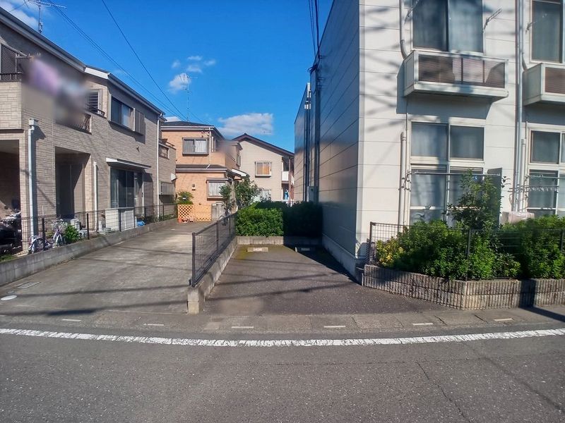 レオパレスみずほアネックス 駐車場