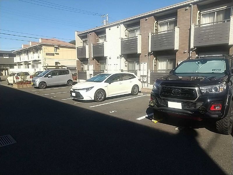 ミランダファルコナーⅠ 駐車場