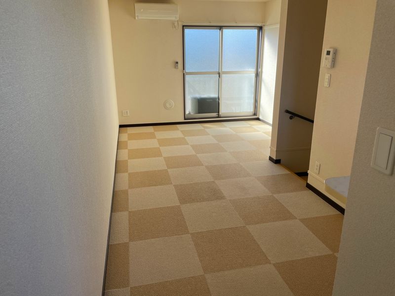 レオネクスト花鳥風月 居間