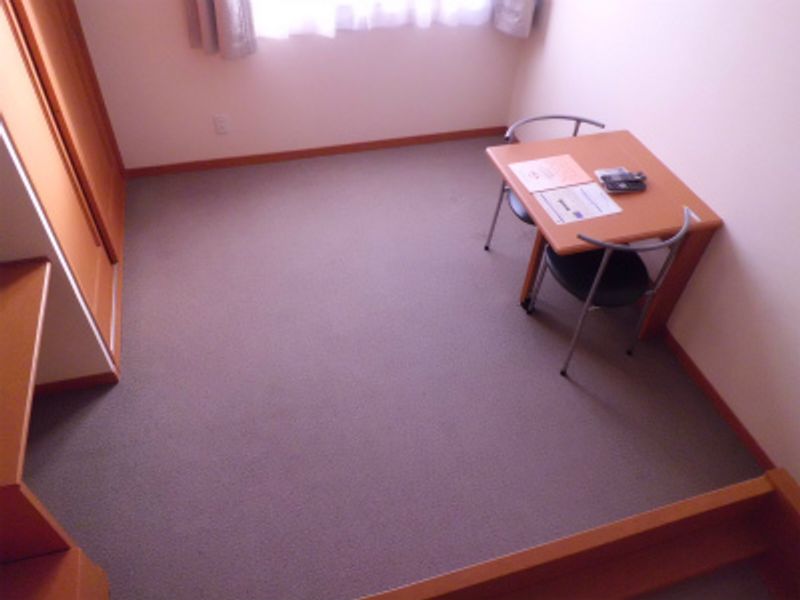レオパレスシャイン 居間