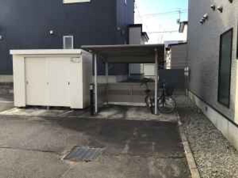 レオパレス若松町 共用部分