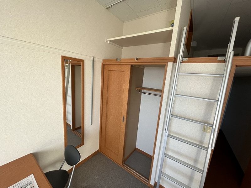 レオパレスヤマダⅡ 収納