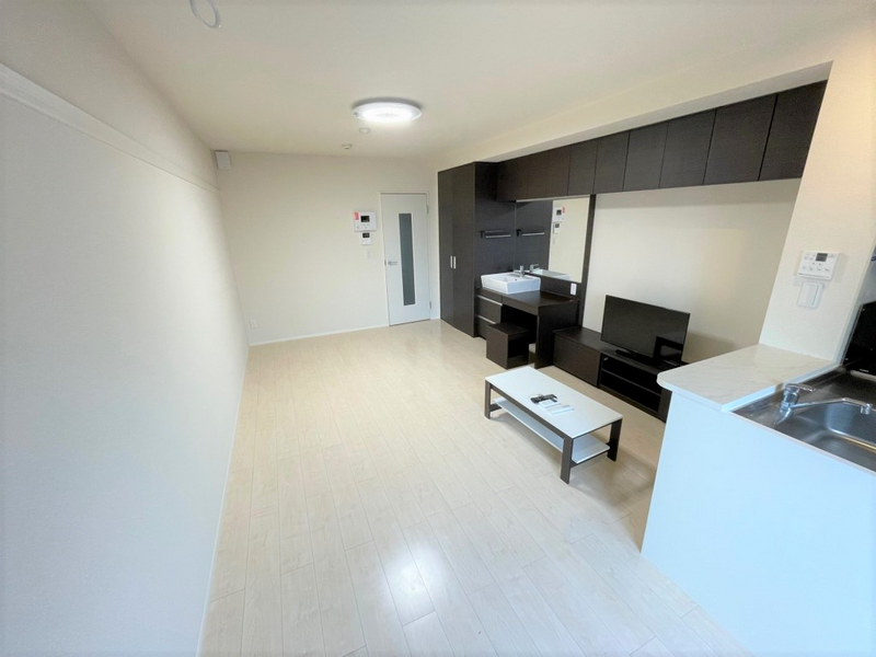 MIRANDA Yui Phòng khách