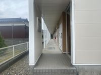 レオパレスグレープヴァイン エントランス