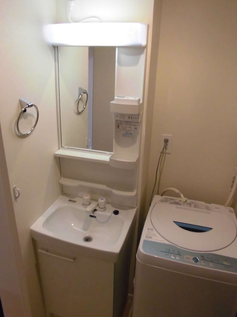 レオネクスト黄金屋２ 洗面所