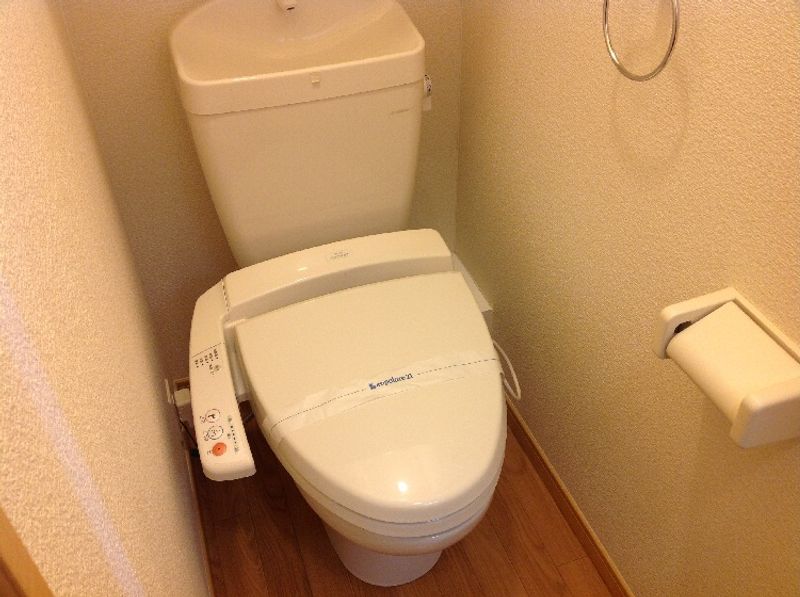 レオパレス浩然 トイレ