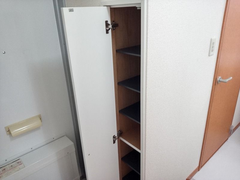 レオパレスモナミ 収納