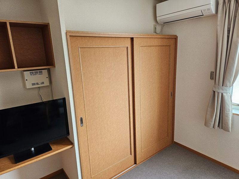 レオパレス眉山南 収納
