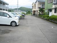 レオパレスセゾン 駐車場