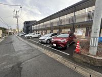 leopalace Bonheur Maison 停车场