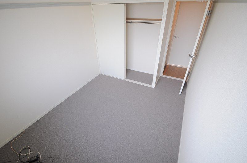 レオパレス広田 居間