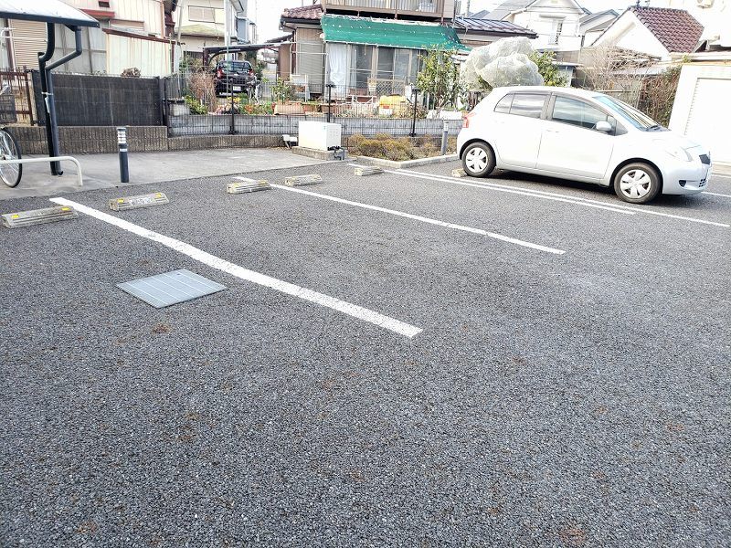 レオパレスＳＡＫＵＲＡ 駐車場