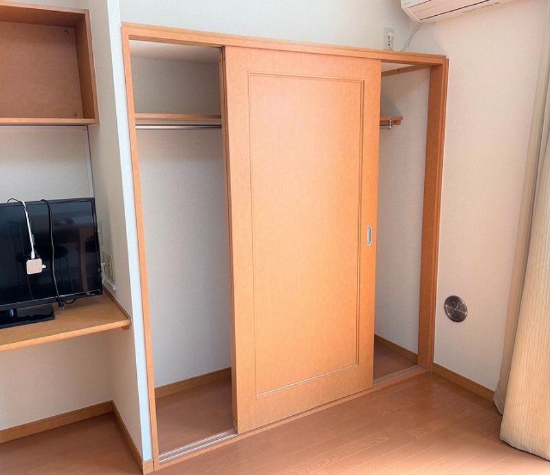 レオパレスコージーコート 収納