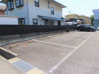 レオパレス川中島 駐車場