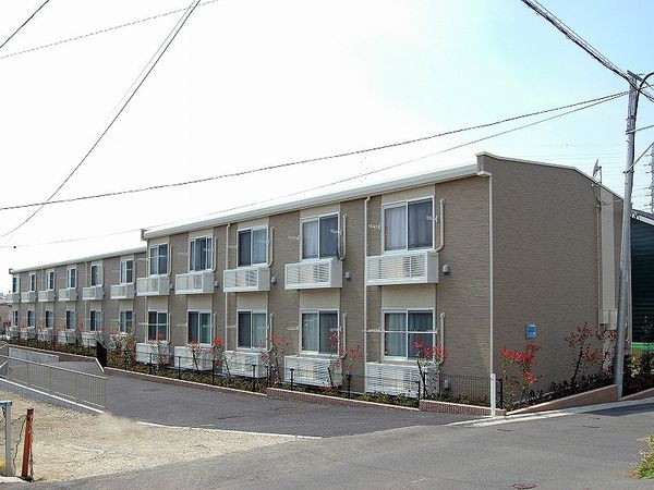 レオパレスシュガーハイム 外観