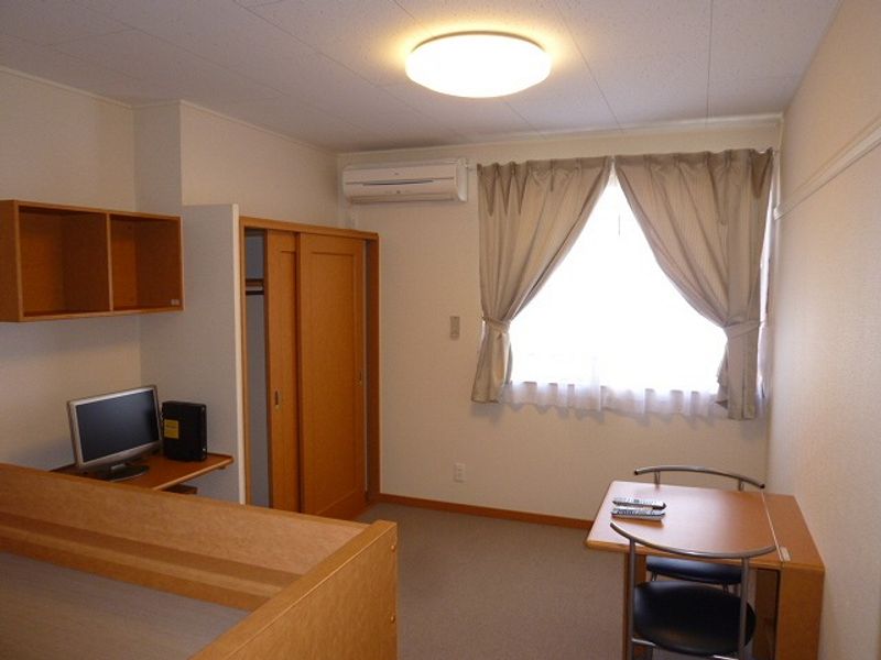 レオパレスキタパレス 居間