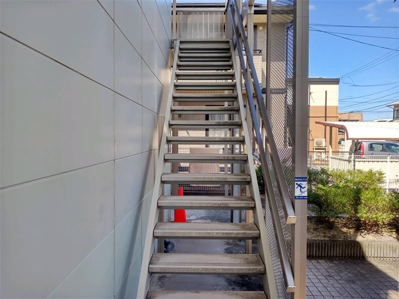 レオパレス方地西 共用部分