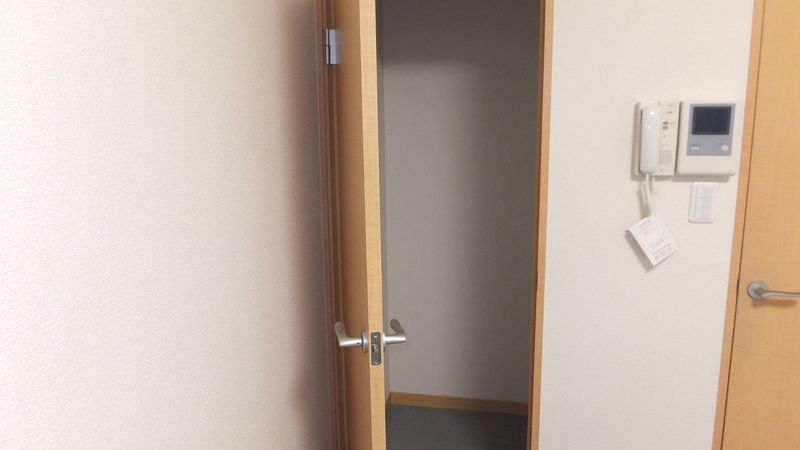 レオパレスガーデン湊 収納