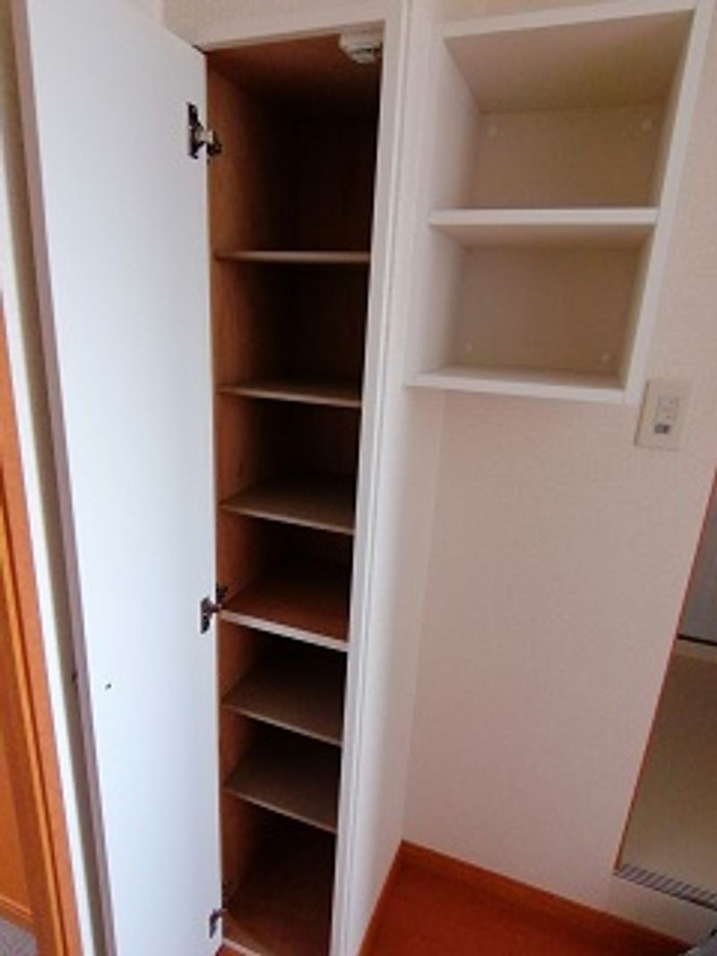 レオパレス四郎丸 収納