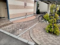 レオパレスマハロ エントランス