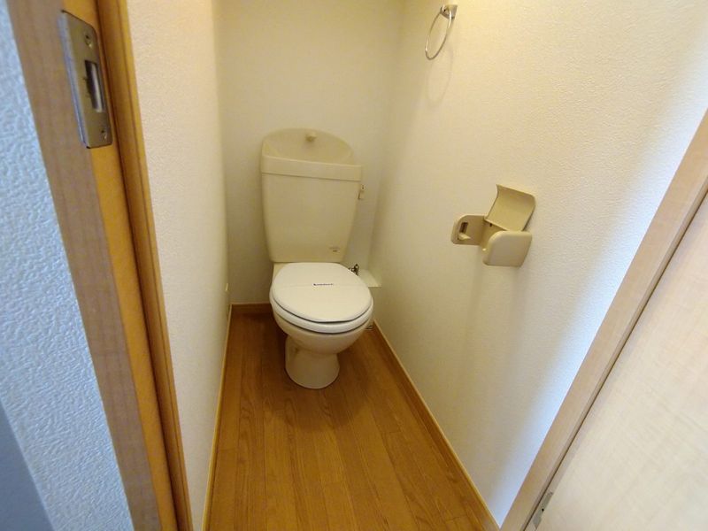 レオパレスイエルバ トイレ