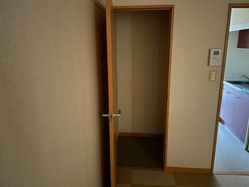 レオパレスグランドＡファースト 収納