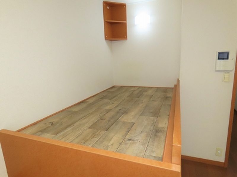 レオパレスアカシヤＢ 寝室