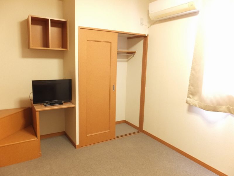 レオパレス横田レジデンス 収納