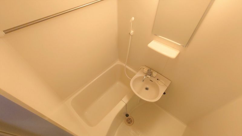 レオパレスラ・ティーダⅡ 風呂