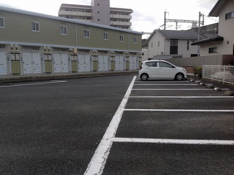 レオパレスＢｌｕｍｅｎＨｅｉｍ 駐車場