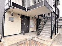 レオパレス御厨ＥＡＳＴ エントランス