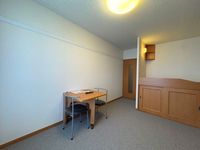 レオパレス若宮北 居間