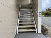 レオパレス春 共用部分