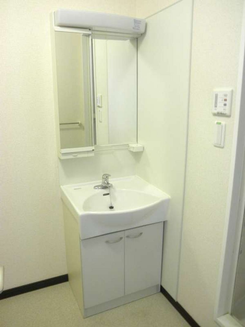 レオネクストスム 洗面台
