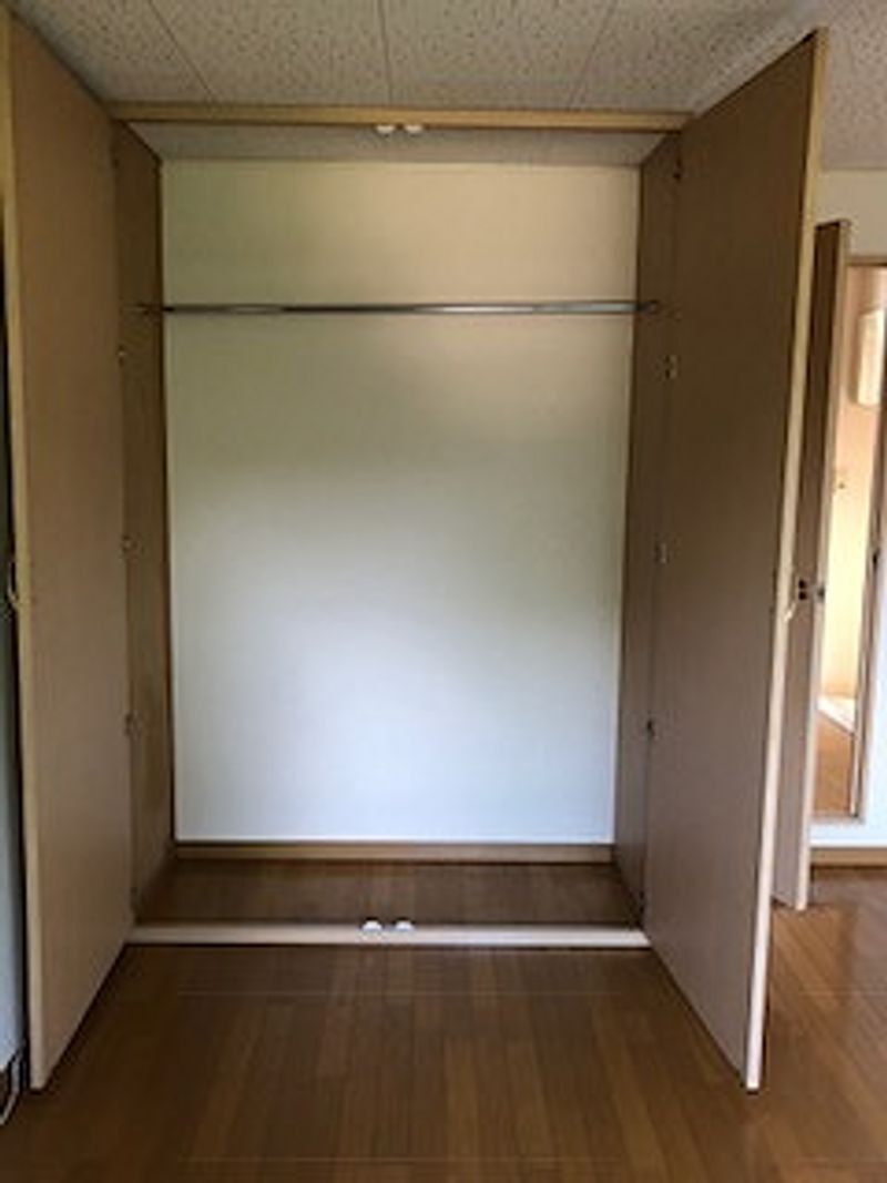 レオパレスビューフレア 収納