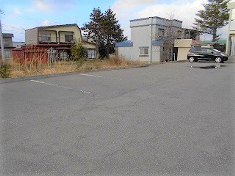 レオパレスオリーブ 駐車場
