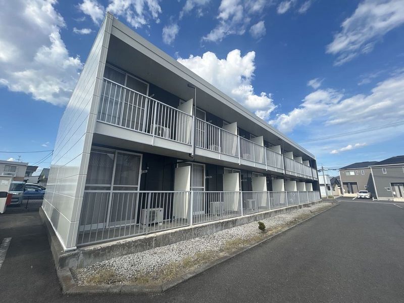 レオパレスフローラ 外観