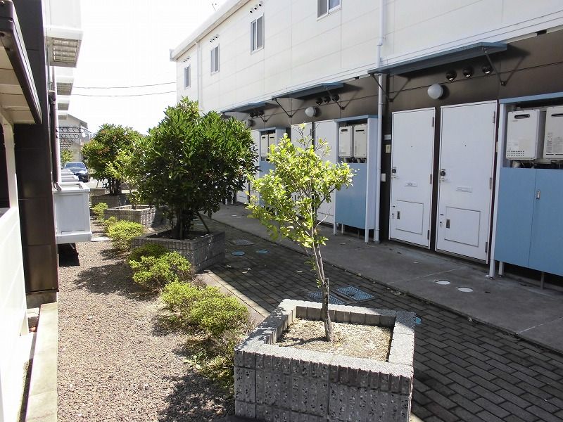 レオパレス中屋敷ソレイユ 庭