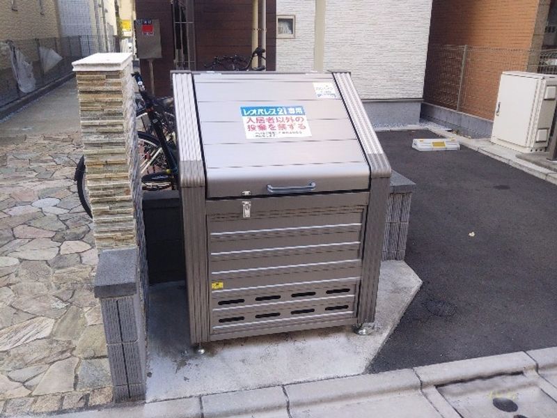 クレイノＬＩＮＡＴＥＲＲＡＣＥ 共用部分